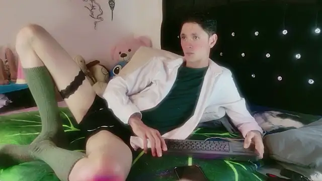 Tyler cat online show from March 17, 2:41 pm