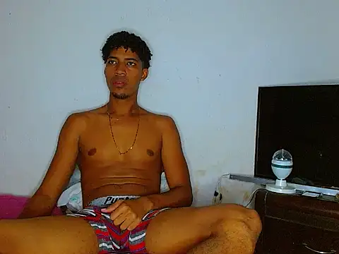 andreswj bigcock23 online show from October 7, 2:04 am