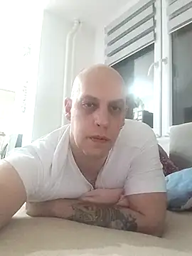 Kobradera1984 online show from March 1, 9:03 pm