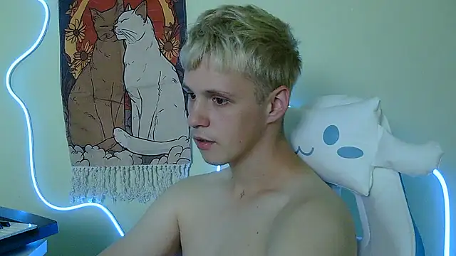 Snapshot of _Timmy_Boy_ chatting on October 6, 11:15 am  Timmy Boy  online show from October 6, 11:15 am