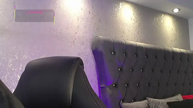 MateoMitchell online show from November 30, 5:20 am