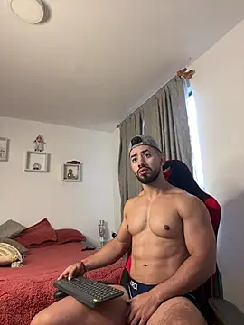 Ezzio Scolaro online show from February 6, 1:19 pm