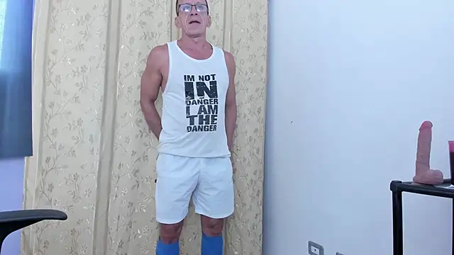  axelking  online show from March 26, 11:47 am