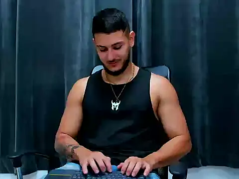 jasonshaw25 online show from March 3, 6:04 pm