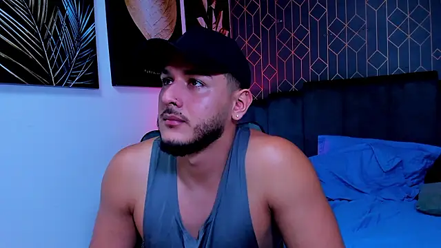 jasonshaw25 online show from January 17, 10:44 pm