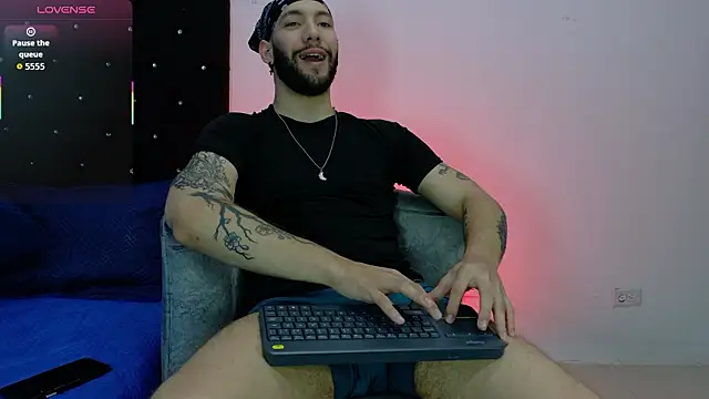 angel kyrozz online show from March 19, 7:17 pm