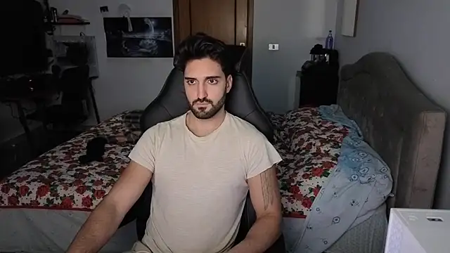 Al3xox02 online show from January 16, 8:33 pm