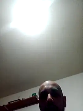 T1T012 online show from April 4, 2:08 am