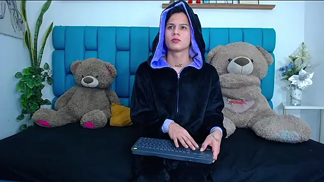 Brian hot online show from February 24, 11:22 am