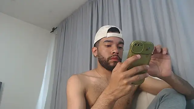 andresnoir  online show from October 30, 2:40 pm