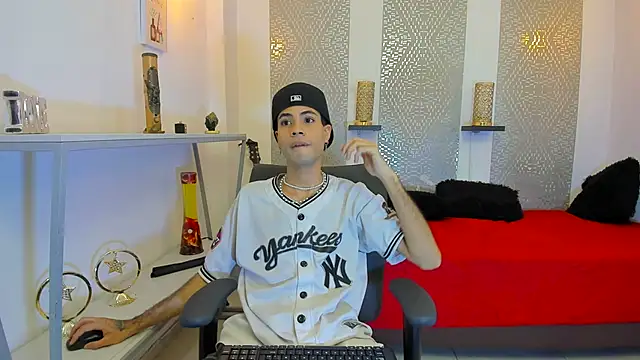 JacobBlackwell  online show from November 13, 11:59 am