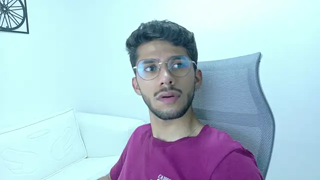 Snapshot of ALANVILLA_LOBO chatting on October 20, 7:29 pm ALANVILLA LOBO online show from October 20, 7:29 pm