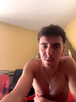 Snapshot of suarezz_ chatting on October 8, 11:25 am suarezz  online show from October 8, 11:25 am