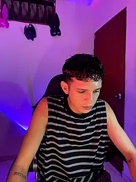 tylernova online show from October 30, 3:41 am