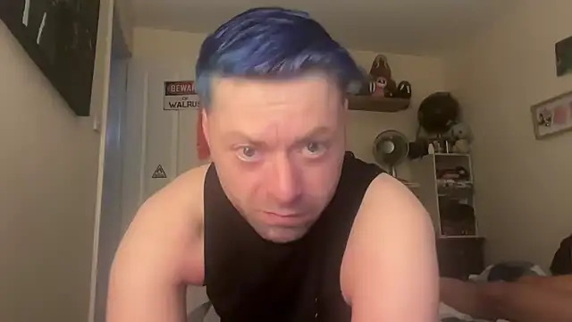 DelayedAnalog720 online show from December 18, 2:46 pm