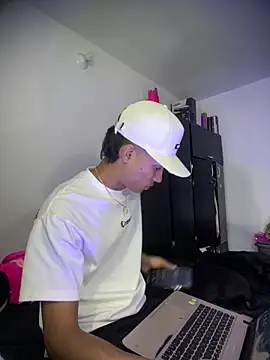 Gio 0324 online show from October 23, 11:19 pm