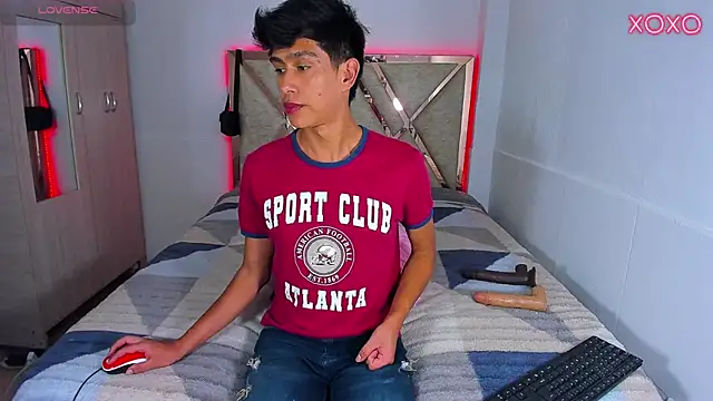 Jacovo2002 online show from October 18, 2:27 am