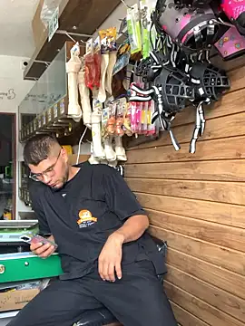 mirallesandbig online show from January 15, 4:20 pm