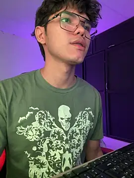 Im Camii online show from November 28, 6:43 pm