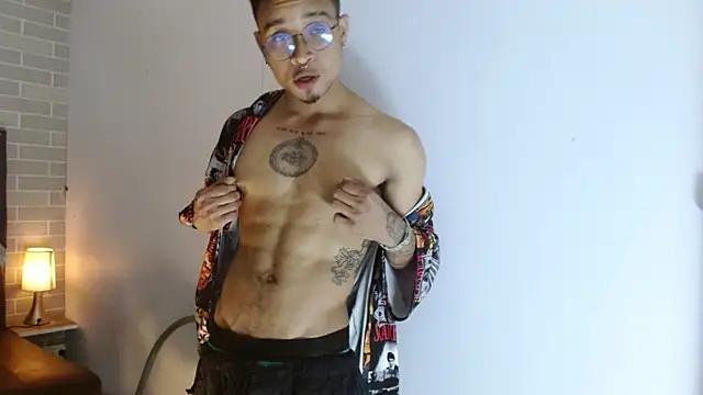 Jayden Morris online show from April 19, 2:44 am