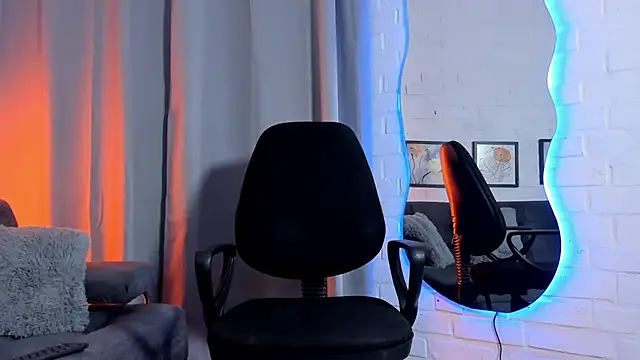 MATEO HUNTER online show from October 17, 12:20 pm