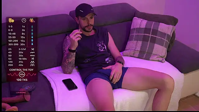 monsieurguitsxxx online show from February 28, 6:51 pm