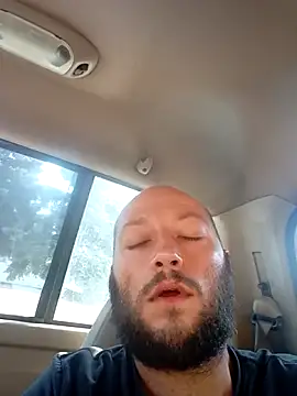 bobstrongdong online show from October 14, 3:19 pm