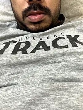 Handsome8677 online show from November 28, 11:28 pm