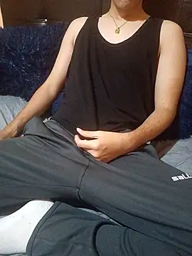 esmermoon online show from February 2, 12:42 am