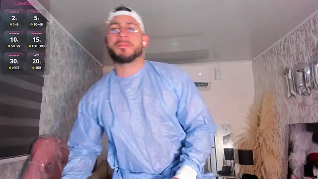 alexandro black online show from October 30, 7:59 pm