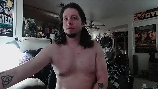 biggerisbetter12 online show from February 2, 6:27 pm