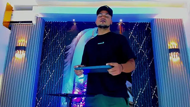 handsome boys22 online show from January 16, 12:41 pm