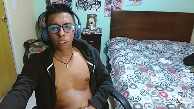 DavTwink3100 online show from November 15, 2:13 am