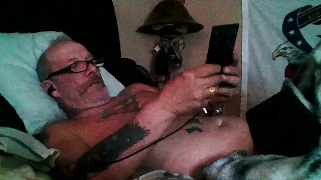 bigdaddyrooster online show from February 6, 10:34 am