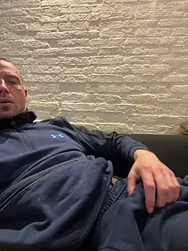 Rotteei1 online show from March 14, 1:18 pm