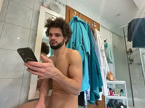 youngboyformommy24 online show from March 11, 8:54 am