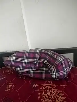 Snapshot of nick2445 chatting on October 19, 8:12 pm nick2445 online show from October 19, 8:12 pm