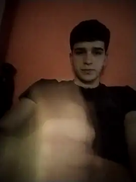 Danii2005 online show from October 31, 7:28 pm