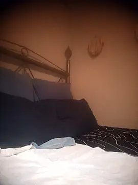 Pussylover911o online show from January 14, 9:14 am