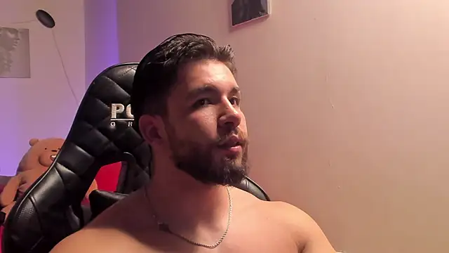 JACKSON STIFLER online show from April 18, 10:53 pm