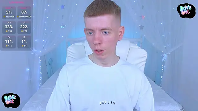 Cristian  Dior online show from April 17, 9:45 am