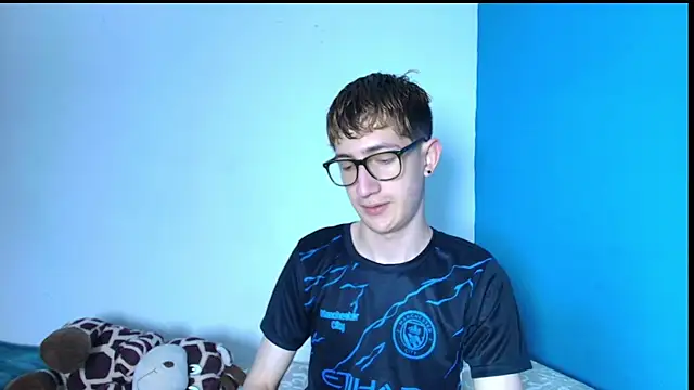 Erick Taylor3 online show from February 22, 9:27 pm