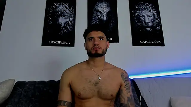 AUSTINN TORRES online show from July 18, 1:23 am