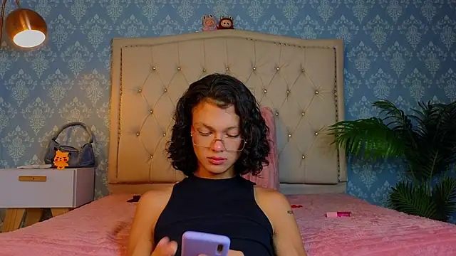 Indi rave online show from January 6, 5:28 pm