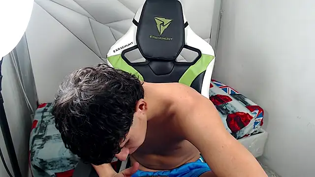 Cash G  online show from December 15, 9:23 pm