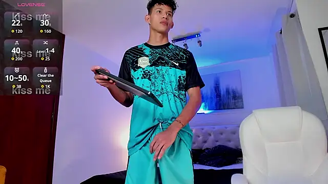 KamiSuarez online show from February 24, 6:41 pm