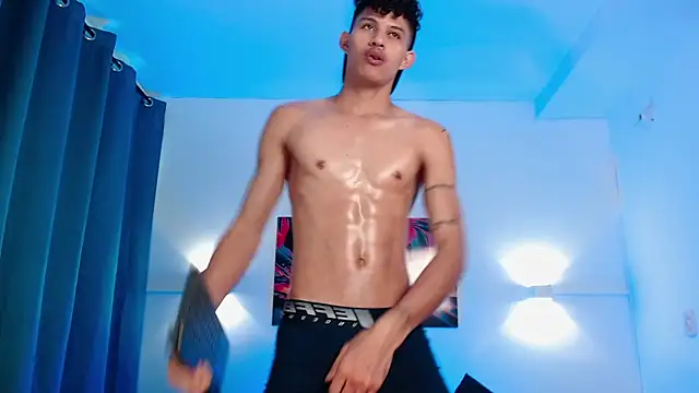 KamiSuarez online show from January 15, 7:49 pm