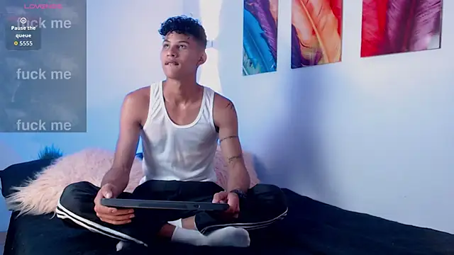 KamiSuarez online show from April 11, 6:55 pm