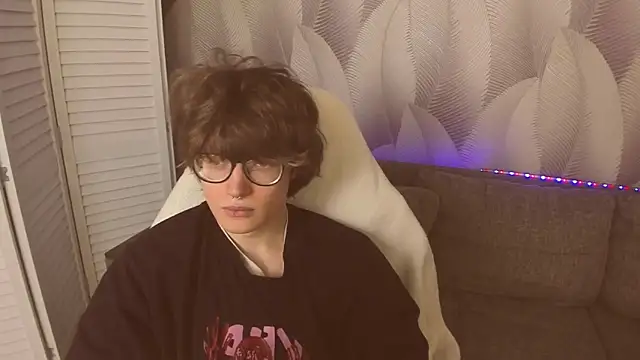 Syndy Dels online show from February 12, 3:51 pm