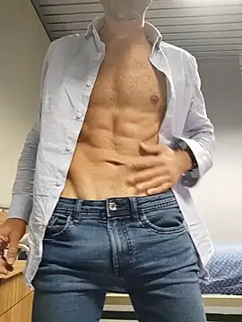 panco pillo online show from November 10, 5:40 pm